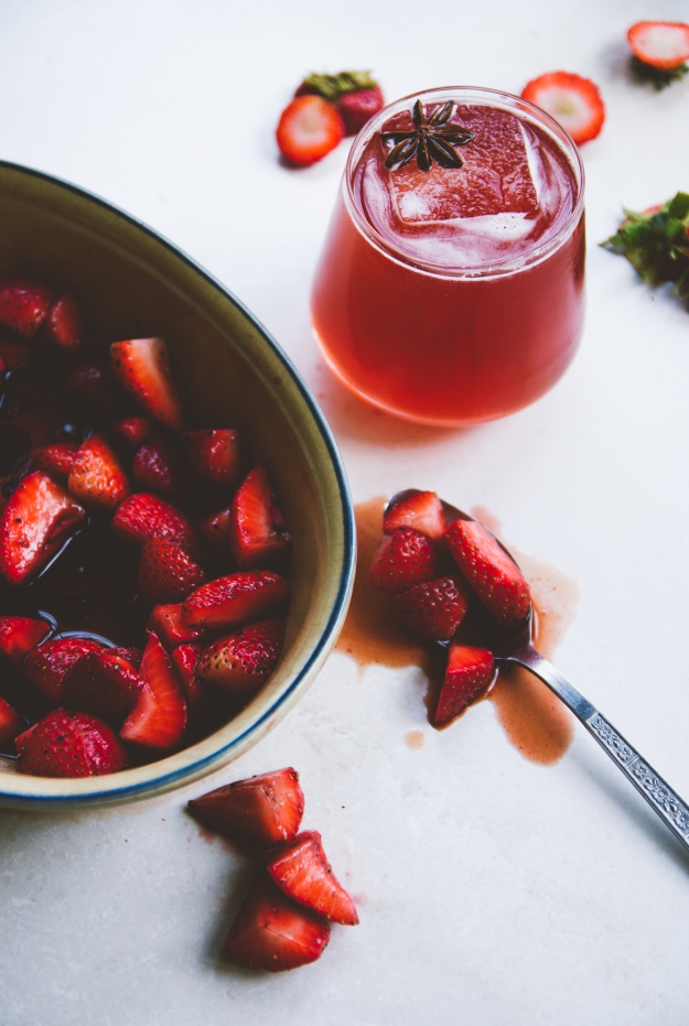 port-soaked strawberry spritzes | holly & flora